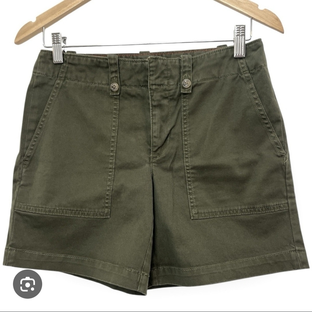 Tommy Hilfiger Dark Green Women's Cargo Shorts - Picture 2 of 10
